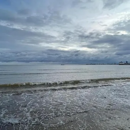 아파트 Seaview Apartment-free Parking-durres, Albania