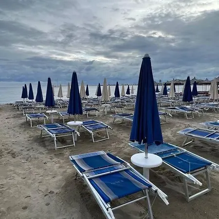 아파트 Seaview Apartment-free Parking-durres, Albania Durrës